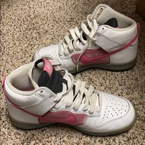 Women’s Nike Dunks